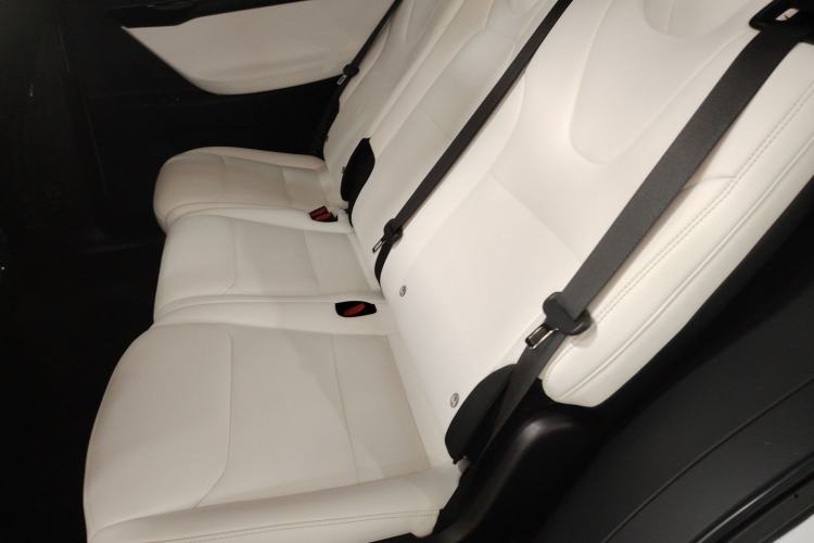 Used Tesla Model X 2019 Long-Range Version
