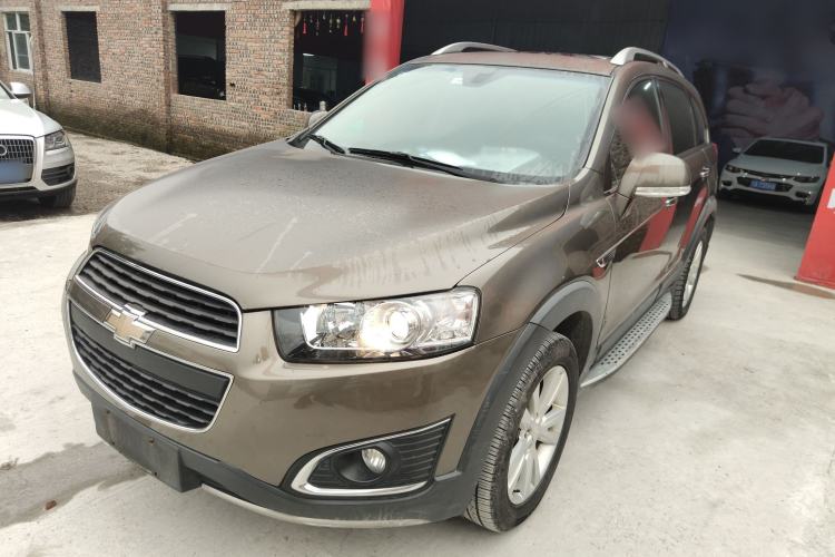 Used Chevrolet Captiva 2015 2.4L 4x4 Flagship Edition 7-Seater
