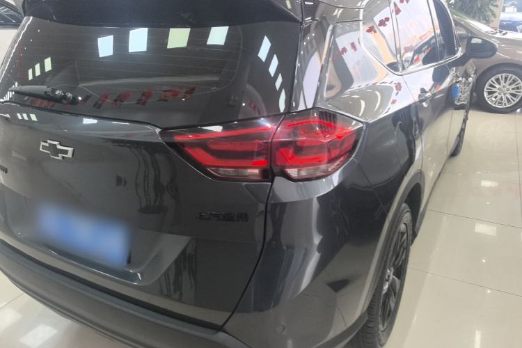 Used Chevrolet Orlando 2020 Light Hybrid Redline 530T Automatic Enjoyment Edition (5+2 Models)
