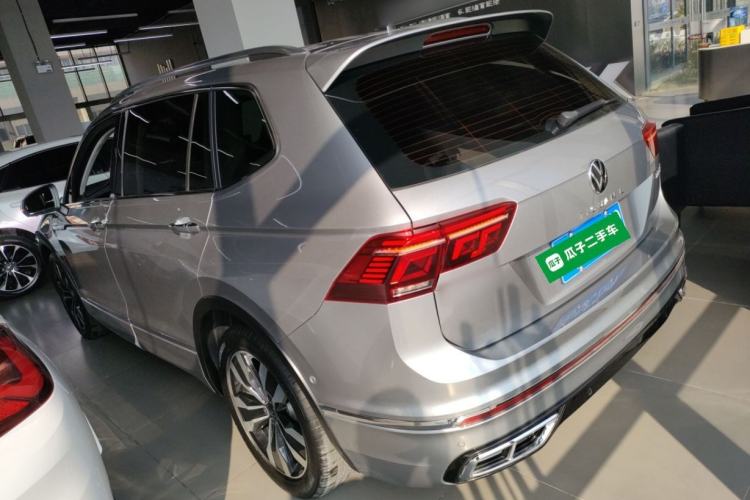 Used Volkswagen Tiguan L 2023 330TSI Automatic Two-Wheel Drive R-Line Enjoyment Edition