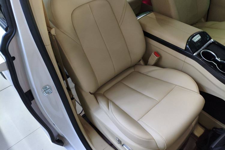 Used Buick GL8 New Energy 2025 Lushang First-Drive Edition 7-Seater
