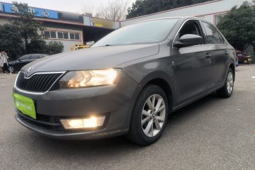 Used Skoda Rapid 2015 1.6L Automatic Smart Selection Model