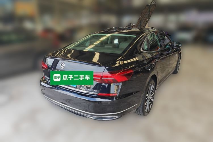 Used Volkswagen Passat 2019 330TSI Luxury Edition China VI Standard
