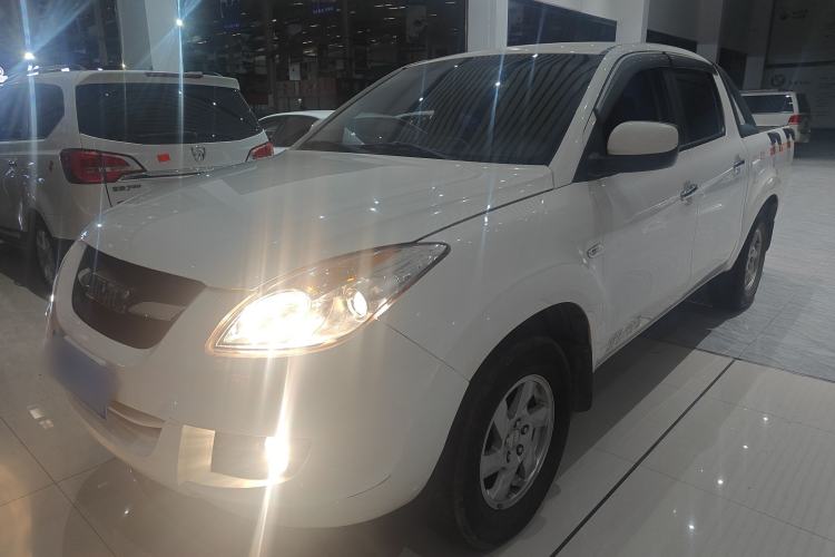 Used JMC Yuhu 7 2016 2.4T Two-Wheel Drive Luxury Edition JX4D24