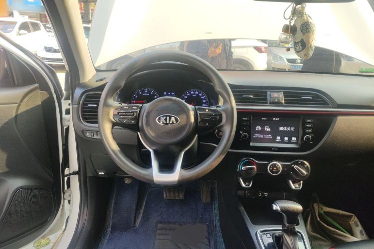 Used Kia KX Cross 2017 1.4L AT GLS