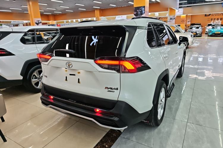 Used Toyota RAV4 2020 2.0L CVT Two-Wheel Drive Fashion Edition
