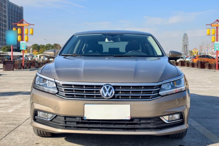 Used Volkswagen Passat 2017 280TSI DSG Luxury Edition
