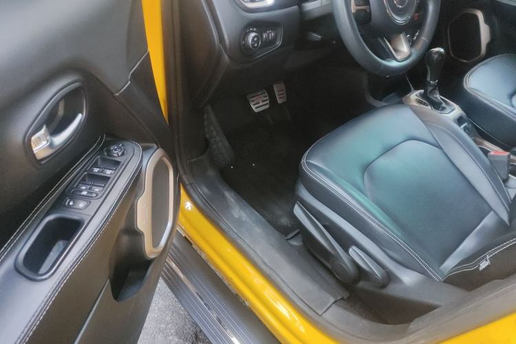 Used  Renegade 2017 180T Automatic High-Energy Version