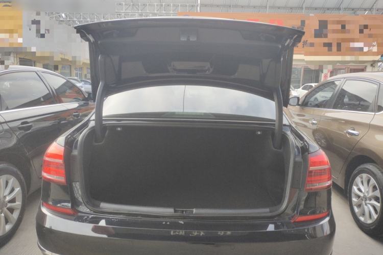 Used Volkswagen Passat 2017 330TSI DSG Luxury Edition
