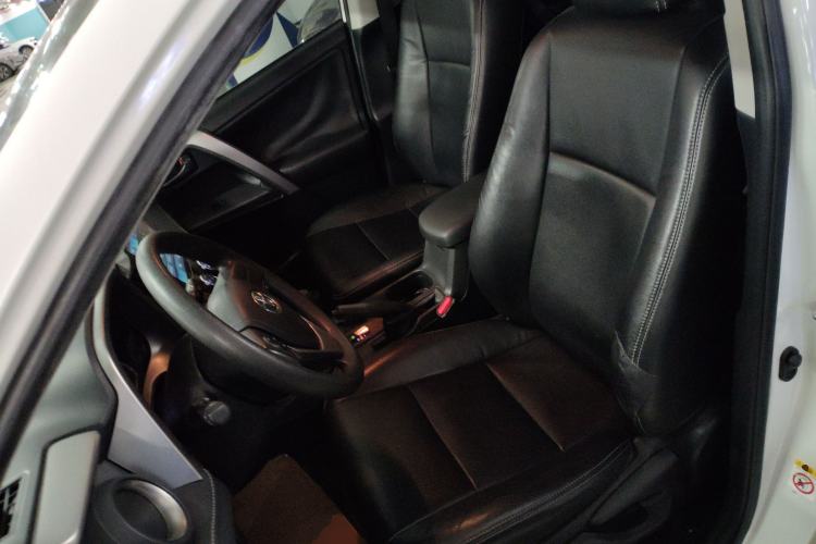 Used Toyota RAV4 2016 2.0L CVT Two-Wheel Drive Urban Edition China V Standard