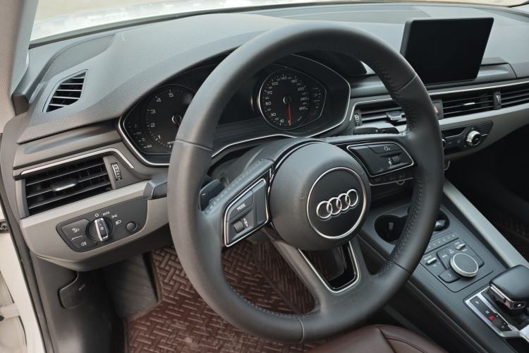 Used Audi A4L 2019 40 TFSI Ambition China VI