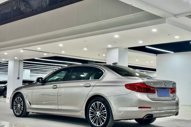 Used BMW 5 Series 2019 530Li Luxury Edition Premium Package
