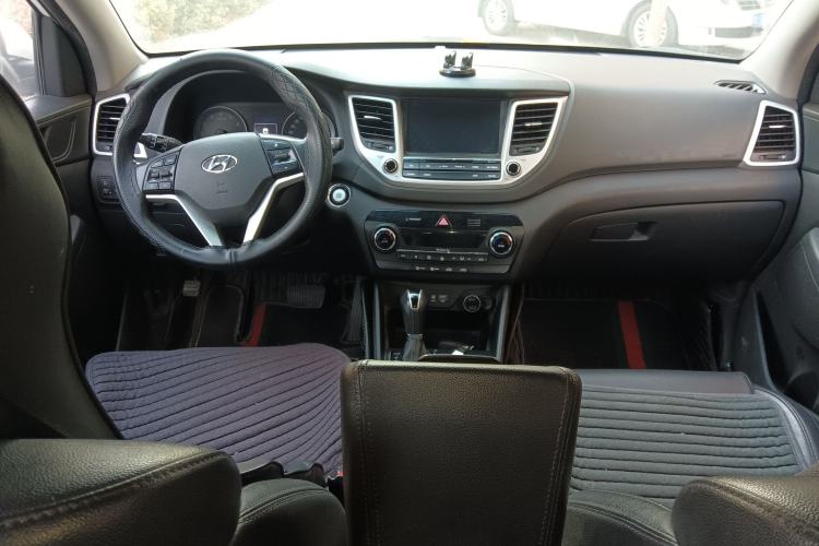 Used Hyundai Tucson 2015 1.6T Dual-Clutch Two-Wheel-Drive Smart Model