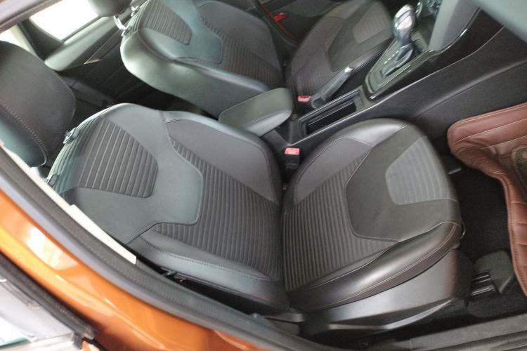 Used Ford Focus 2015 Hatchback 1.6L Automatic Fashion Edition
