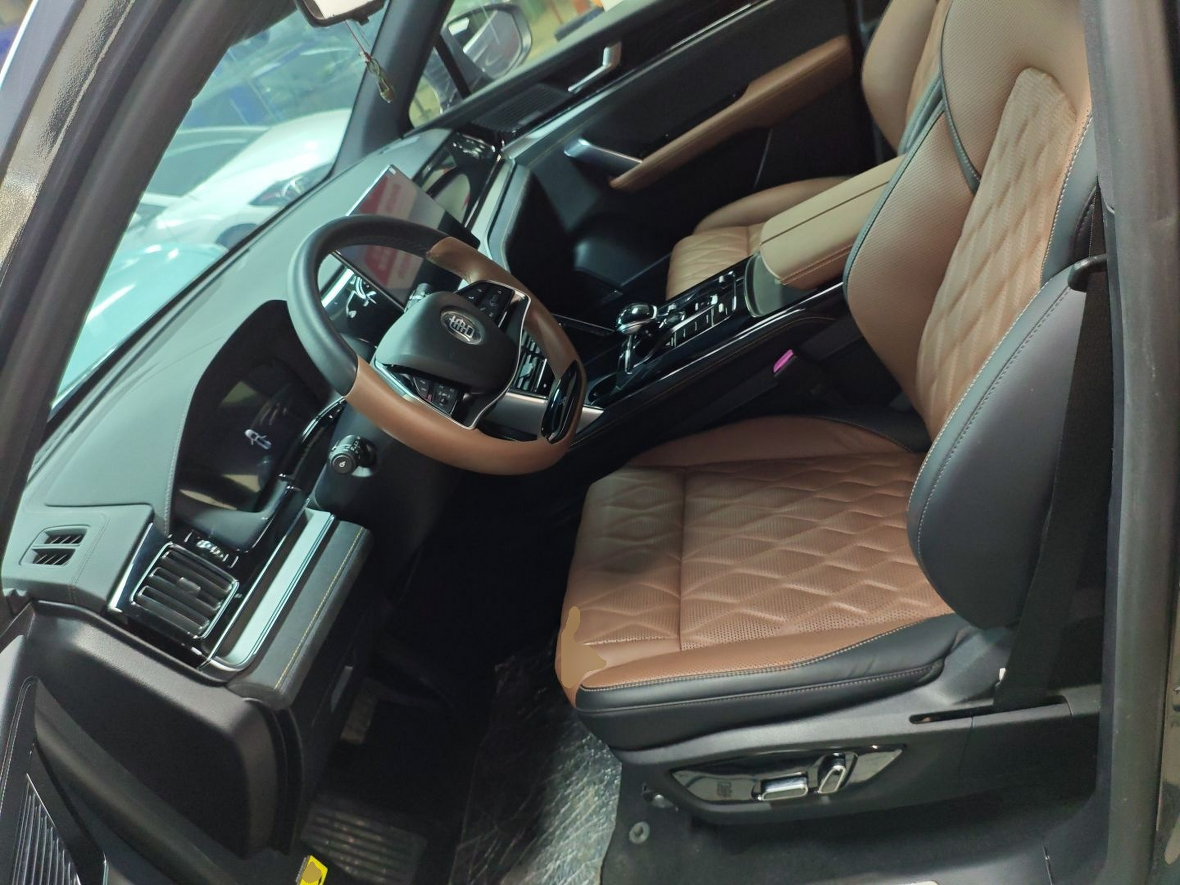 Переднее сиденье в автомобиле