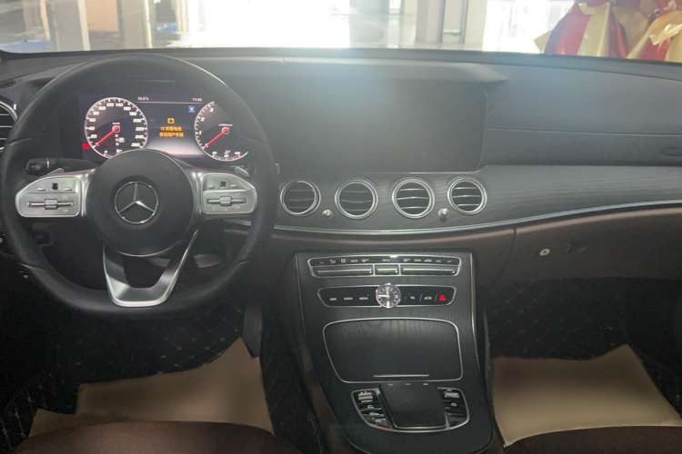 Used Mercedes-Benz E-Class 2019 Restyled E 300 L Sporty and Stylish Edition
