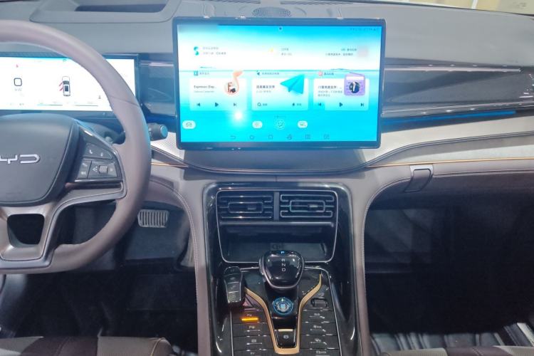 Used BYD Frigate 07 2023 DM-i 205KM Flagship Model
