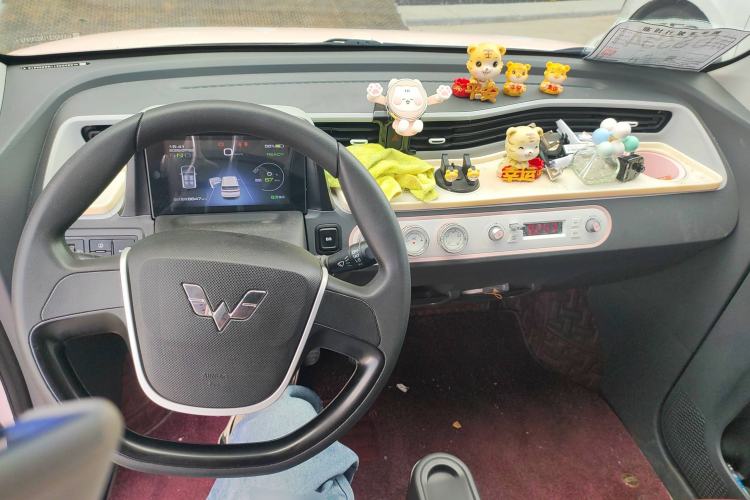 Used Wuling Hongguang MINIEV 2021 Macaron Fashion Model Lithium Iron Phosphate
