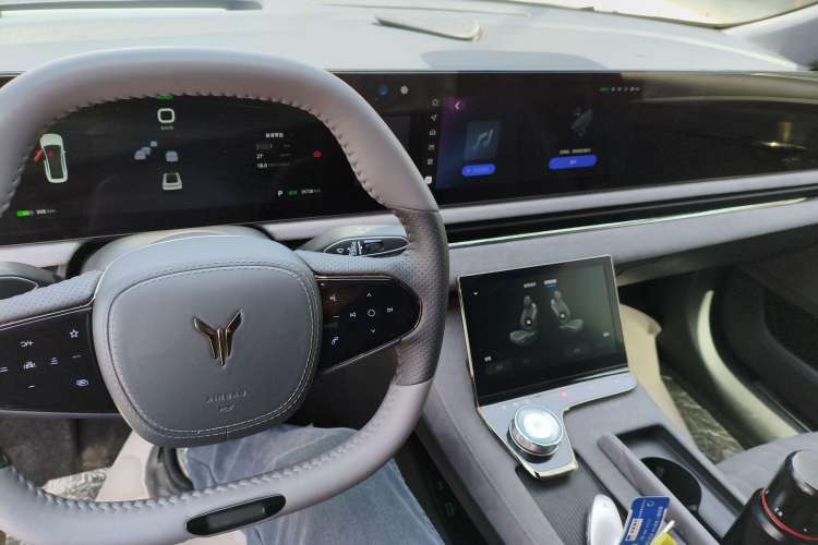 Used VOYAH PASSION 2023 Four-Wheel Drive Flagship Edition
