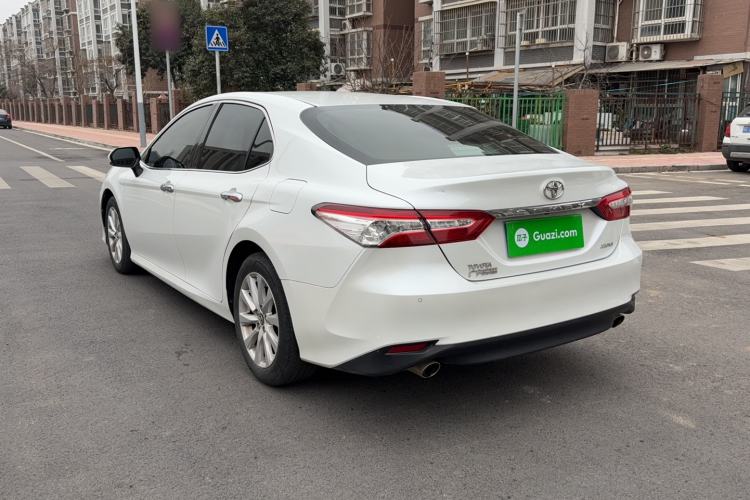 Used Toyota Camry 2018 2.0G Luxury Edition
