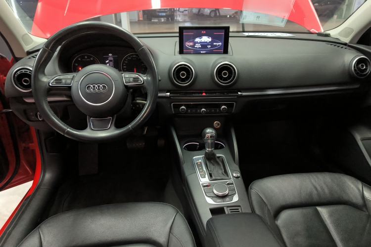 Used Audi A3 2014 Limousine 35 TFSI Automatic Comfort Model
