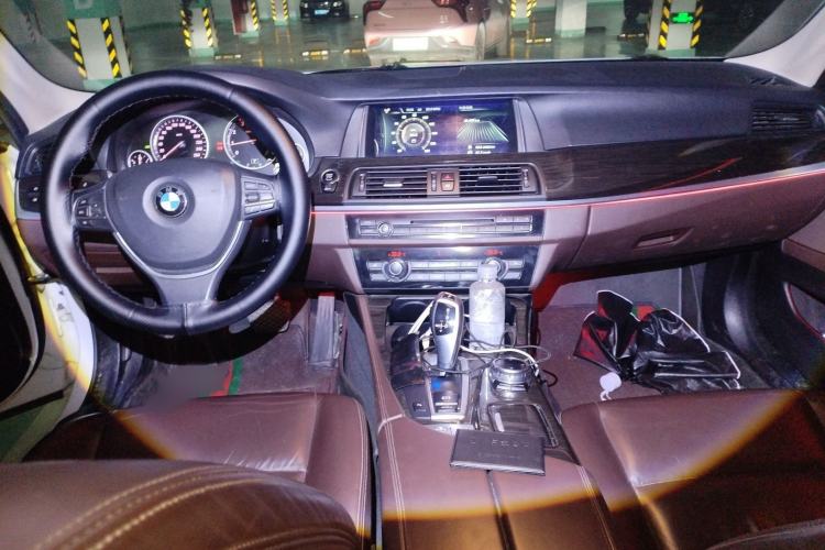 Used BMW 5 Series 2014 525Li Luxury Design Package
