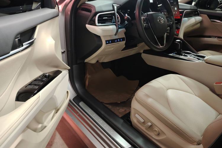 Used Toyota Camry 2021 2.0G Luxury Edition