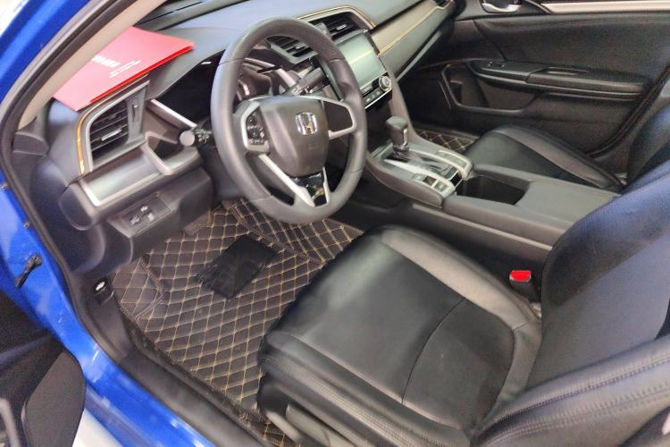 Used Honda Civic 2016 220TURBO CVT Luxury Edition
