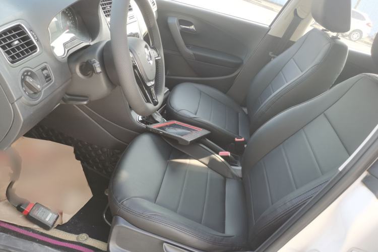 Used Volkswagen Polo 2016 1.6L Automatic Comfort Model
