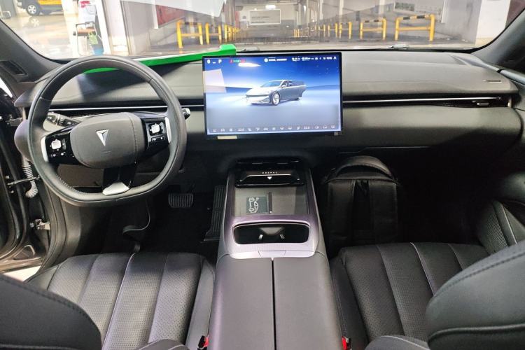 Used  L07 2024 230Max Qiankun Intelligent Driving ADS SE Range-Extended Version