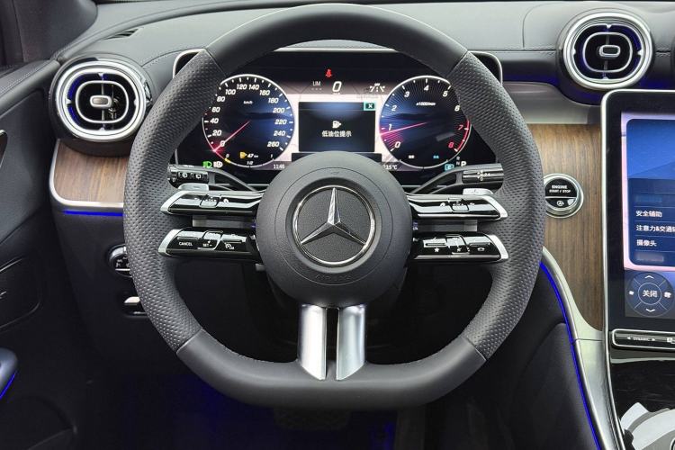 Used Mercedes-Benz GLC 2023 GLC 300 L 4MATIC Dynamic 7-Seater
