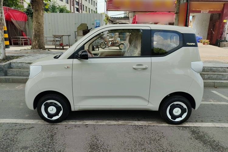 Used Wuling Hongguang MINIEV 2024 3rd Generation 215km Youth Edition
