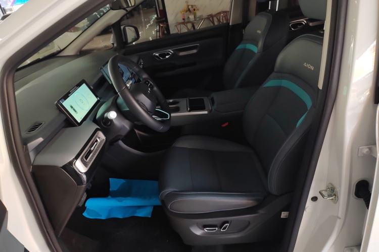 Used AION Y 2023 Younger Star Edition