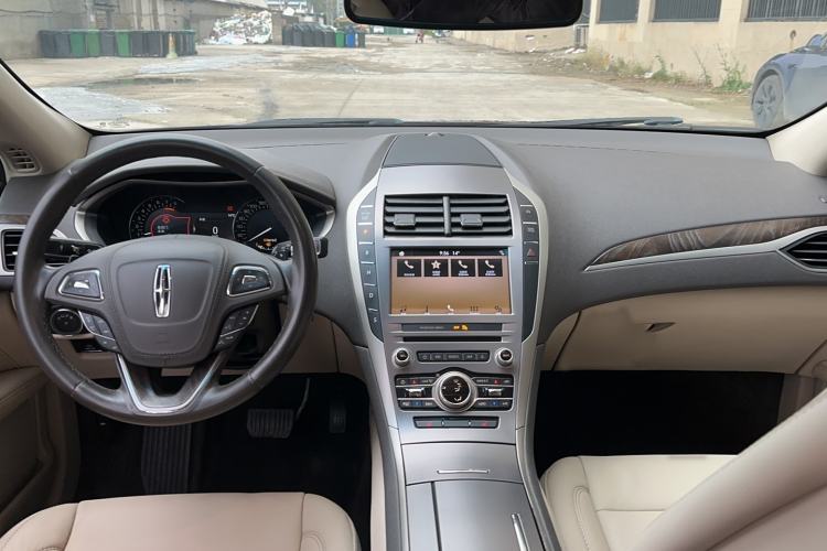Used Lincoln MKZ 2017 2.0T Luxury Edition
