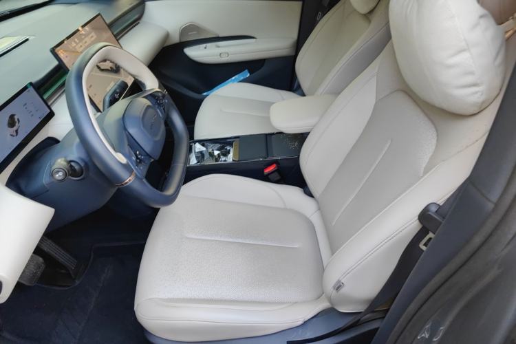 Used Lynk & Co Z20 2025 530 km Range Rear-Wheel Drive Pro
