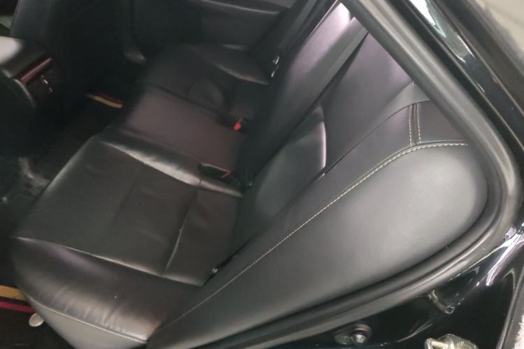 Used Toyota Camry 2016 2.0G 10th Anniversary Leading Edition
