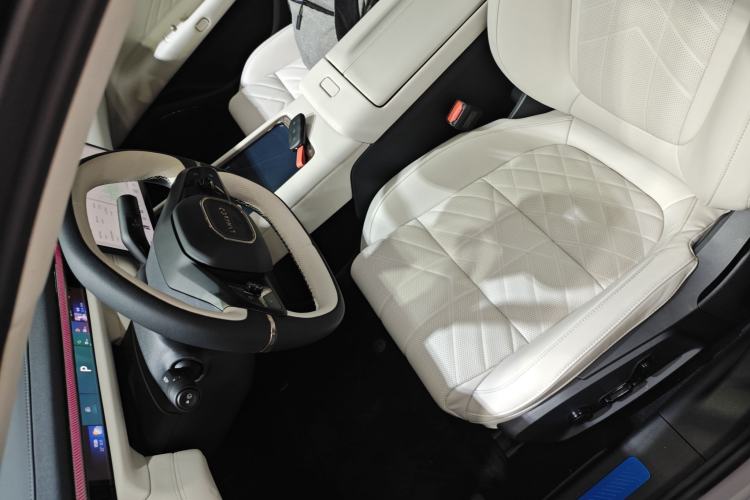 Used Lynk & Co Lynk & Co 10 EM-P 2025 Facelifted Model 240 All-Wheel Drive Ultra—Sport Edition