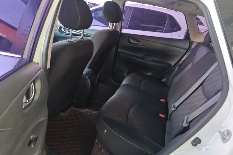 Used Nissan Tiida 2016 1.6L CVT Cool Dynamic Edition