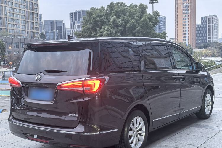 Used Buick GL8 2017 ES 28T Comfort Model China V Standard
