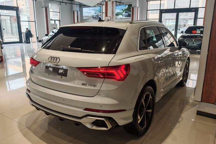 Used Audi Q3 2024 35 TFSI Fashion Dynamic Edition