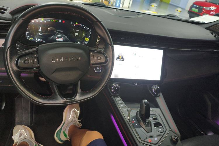 Used Lynk & Co 05 2022 2.0TD Four-Wheel Drive Dynamic Halo
