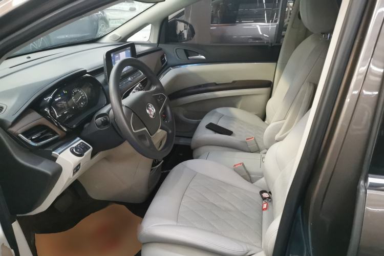 Used Buick GL8 2023 Land Executive Class Comfort Model
