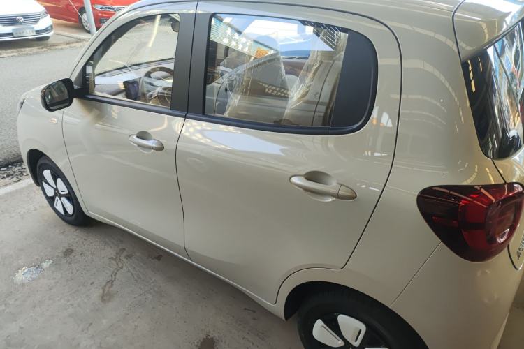 Used Wuling Hongguang MINIEV 2025 Four-Door Version Advanced Edition
