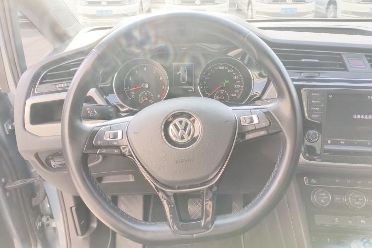 Used Volkswagen Touran 2018 Volkswagen Touran L 280TSI DSG Boundary Edition 7 Seats China VI Standard