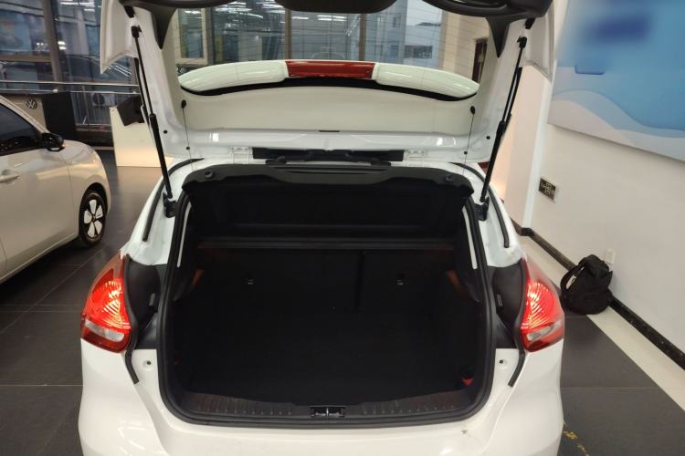 Used Ford Focus 2017 Hatchback 1.6L Manual Comfort Plus SmartDrive Edition