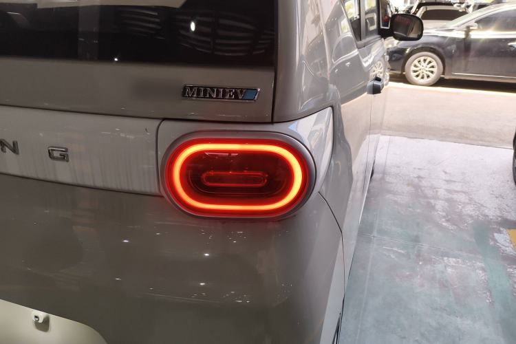 Used Wuling Hongguang MINIEV 2024 3rd Generation 215km Youth Edition
