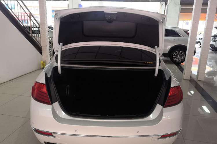 Used BMW 5 Series 2014 525Li Luxury Design Package
