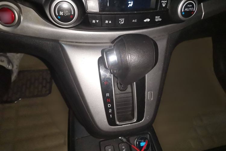 Used Honda CR-V 2013 2.4L Two-Wheel-Drive Luxury Edition
