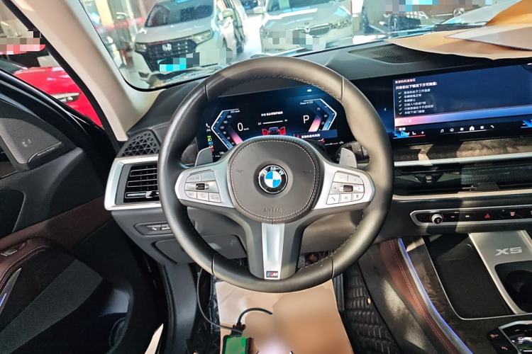 Used BMW X5 2023 xDrive 30Li M Sport Package
