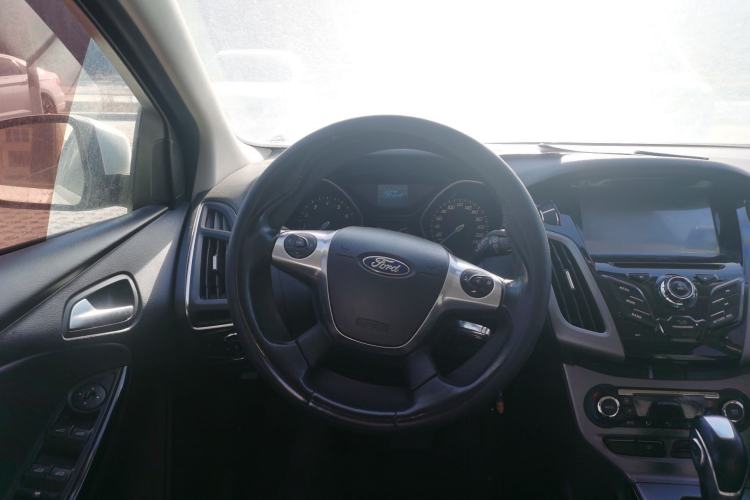 Used Ford Focus 2012 Hatchback 1.6L Automatic Fashion Edition